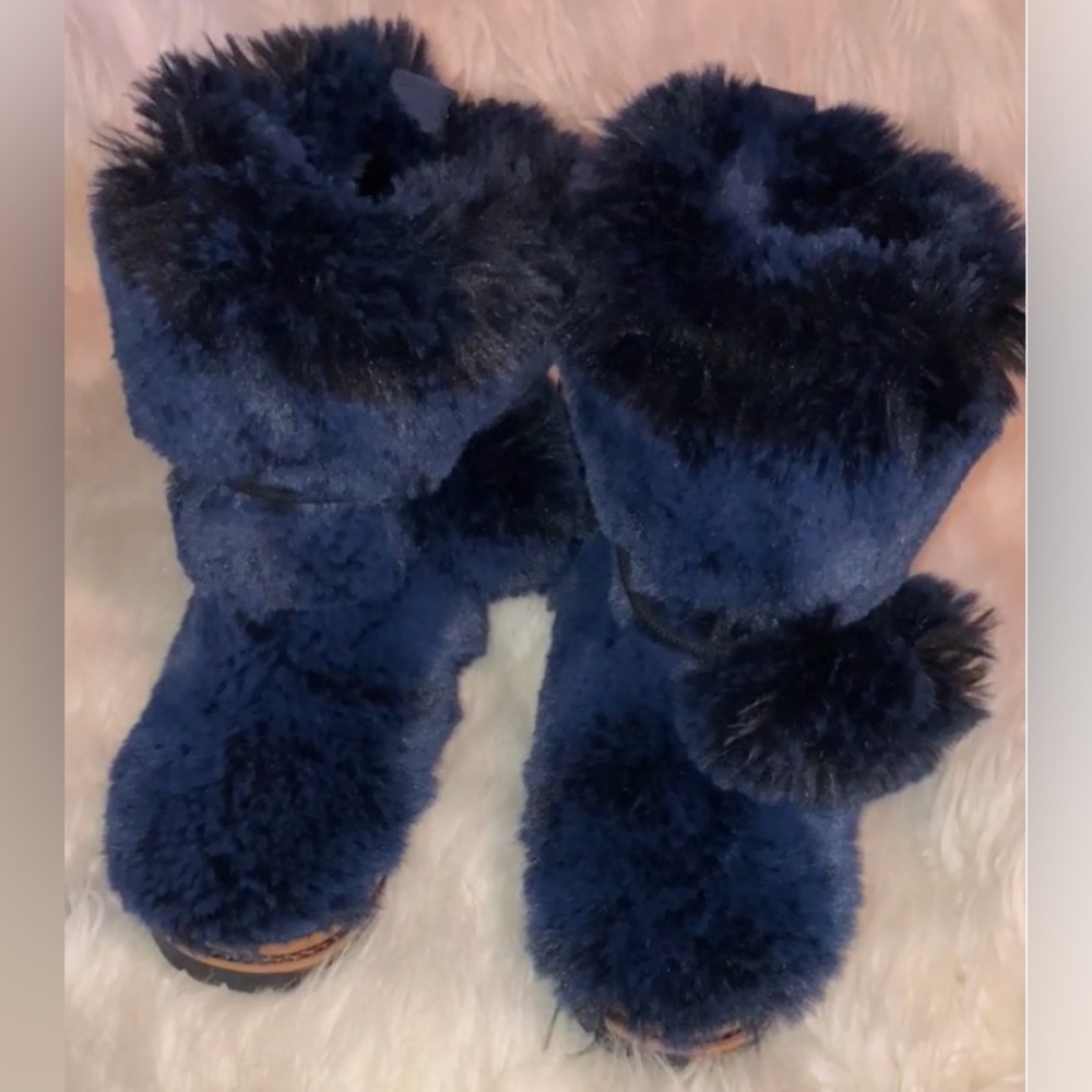 Sam Edelman faux fur winter lace up Pom boots slip on blue black fuzzy navy NWOT